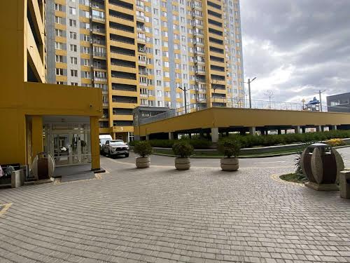 квартира за адресою Михайлівська вул., 8