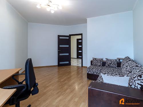 квартира за адресою Михайла Матюшенка вул., 16