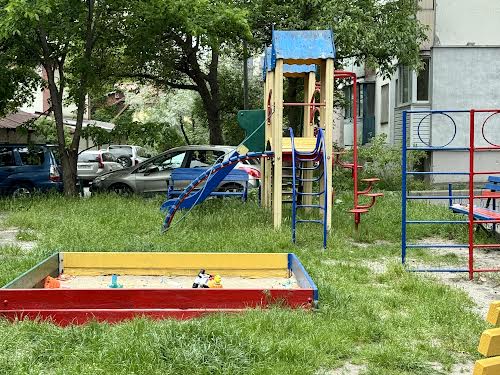 квартира за адресою Ризька вул., 18