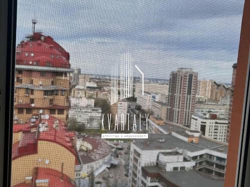 квартира за адресою Коновальца Евгения, 32в