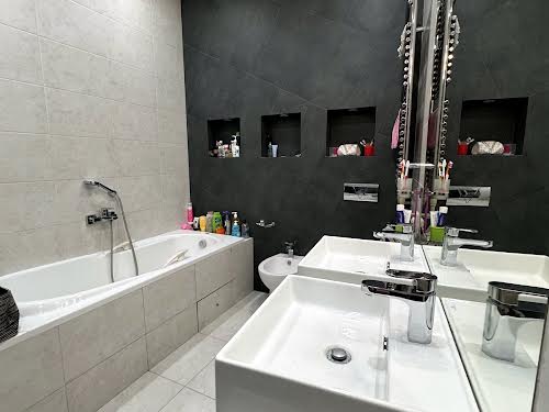 квартира за адресою Фонтанська, 49/1