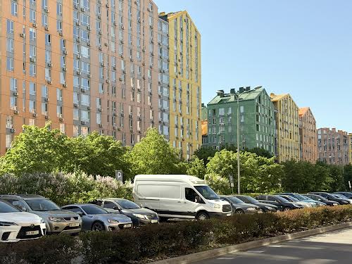 квартира за адресою Регенераторна вул., 4 к7