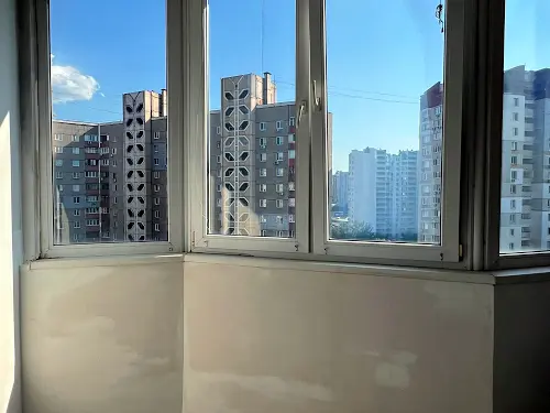 квартира за адресою Анни Ахматової вул., 16-Б