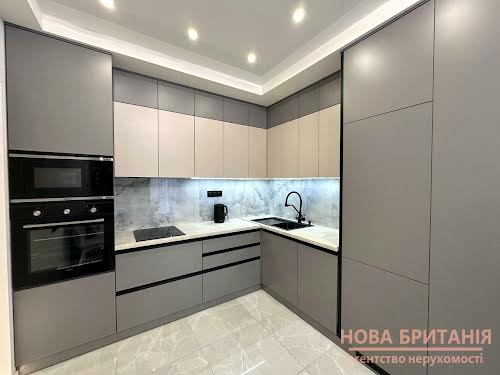 квартира за адресою Михайла Максимовича вул. (Онуфрія Трутенка), 28-Е