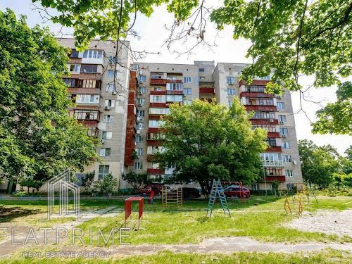 квартира за адресою Київ, Братиславська вул., 7-А