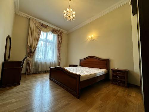 квартира по адресу Новаковского ул., 8