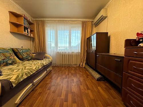 квартира за адресою Калинова вул., 82-Б