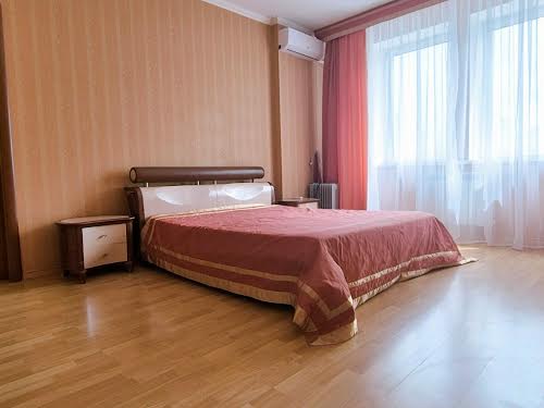 квартира по адресу Миколы Бажана просп., 12