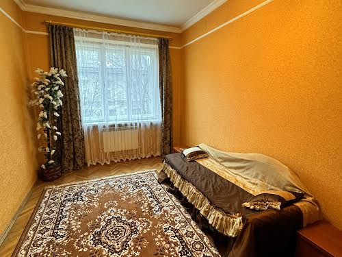 квартира за адресою Соломії Крушельницької вул., 23