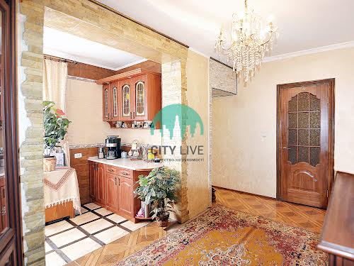дом по адресу Кропивницкого ул., 8а