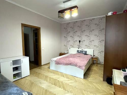 квартира за адресою Джерельна вул., 39