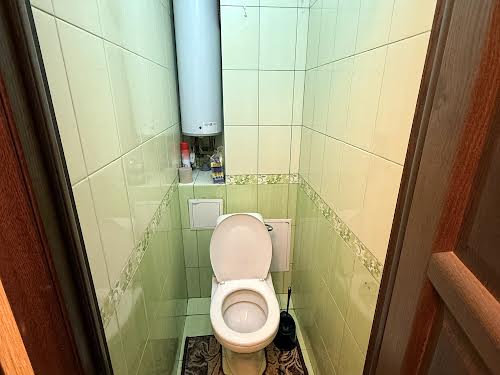 комерційна за адресою Оболонський просп., 10