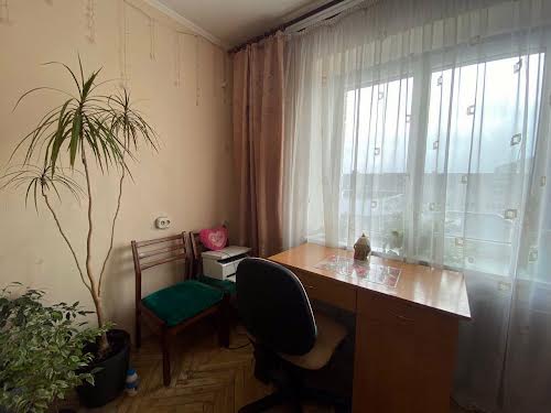 квартира за адресою Івана Миколайчука вул., 11