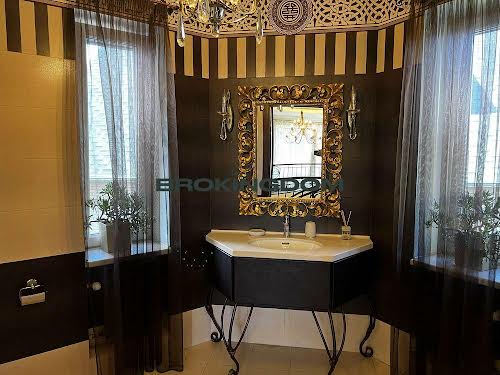 будинок за адресою Богатирська вул., 30а