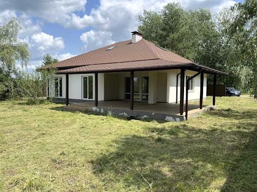 дом по адресу центральна