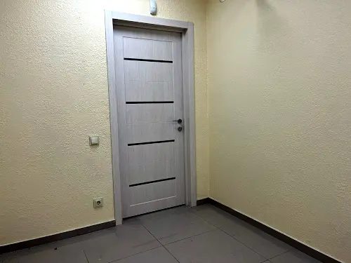 комерційна за адресою Гната Хоткевича вул. (Червоногвардійська), 27в