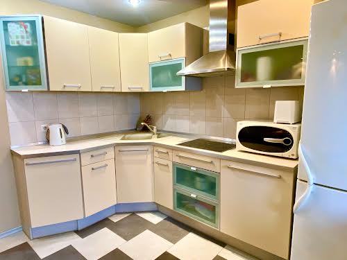 квартира за адресою Верховинна вул., 37