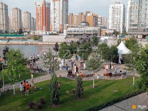 квартира за адресою Дніпровська набережна вул., 14
