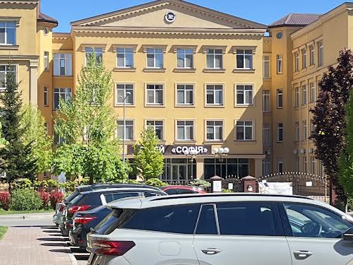 комерційна за адресою Боголюбова вул., 34