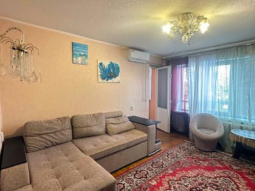 квартира за адресою Космонавтів вул., 26
