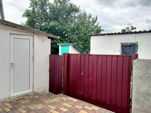 будинок за адресою Центральна, 64