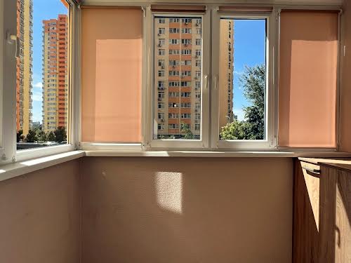 квартира по адресу Семьи Кульженков ул. (Дегтяренко Петра), 37
