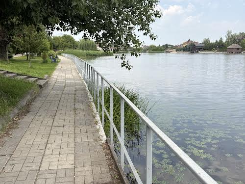будинок за адресою Набережна вул., 7