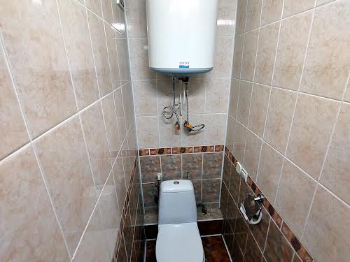 квартира за адресою Космонавтів вул., 68а