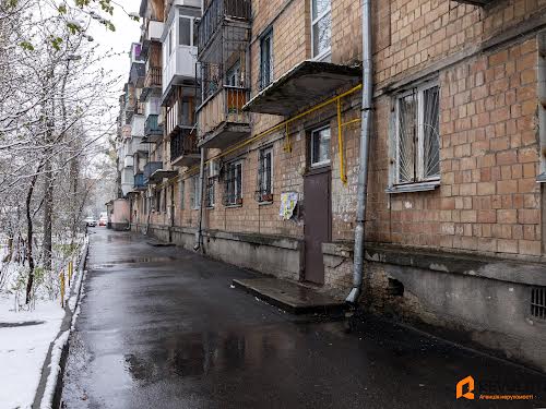 квартира за адресою Академіка Білецького вул., 5А