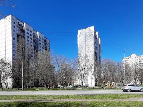 квартира за адресою Академіка Булаховського вул., 40