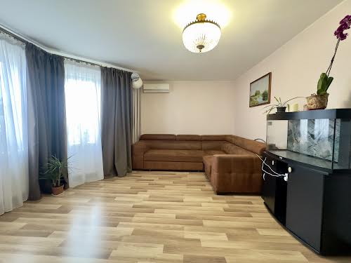 квартира за адресою Теплична вул., 38