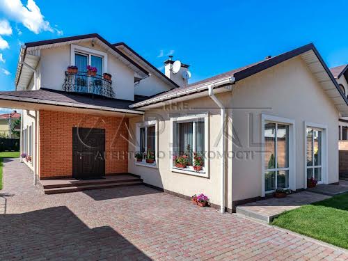 будинок за адресою Андріївська вул., 8
