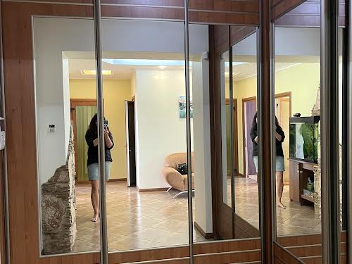квартира за адресою Академіка Андрія Сахарова вул., 82