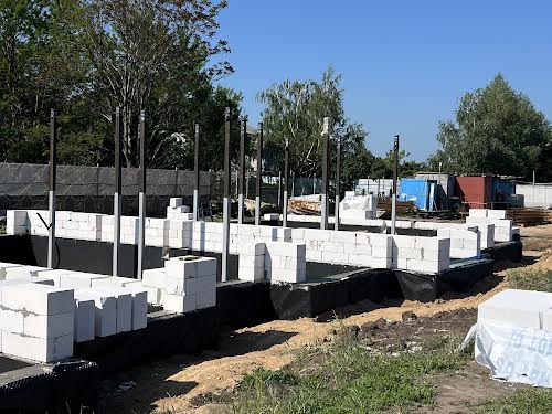 дом по адресу Небесной Сотни просп. (Маршала Жукова)