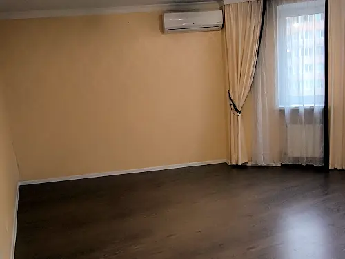 квартира за адресою Миру вул., 27