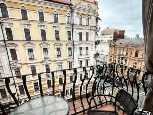 квартира по адресу Софиевская ул., 16/16