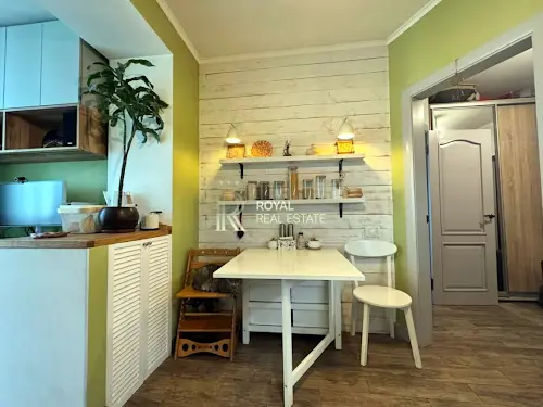 квартира за адресою Радистів вул., 34б