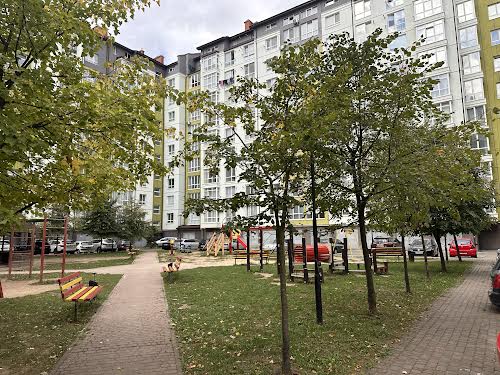 квартира по адресу Василия Стуса ул., 44