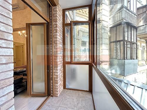 квартира за адресою Михайлівська вул., 24В