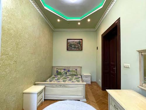квартира за адресою Героїв УПА вул., 7