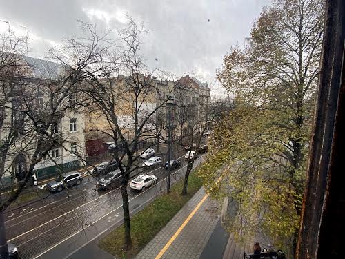 квартира за адресою Степана Бандери вул. (), 28