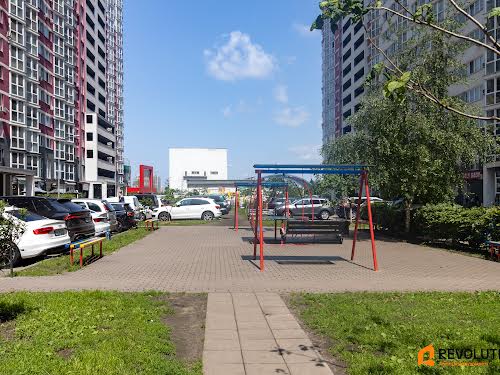 квартира за адресою Драгоманова вул., 2