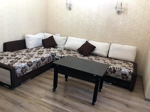 квартира по адресу Маршала Малиновского ул., 18в