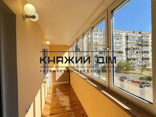 квартира за адресою Драгоманова вул., 44-А
