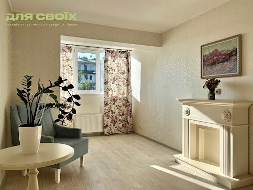 квартира по адресу Комарова, 38