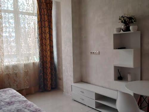 квартира за адресою Літературна вул., 10а