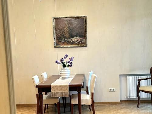 квартира по адресу Французский бульв., 35