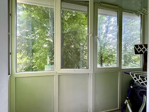 квартира за адресою Автобуду, 8