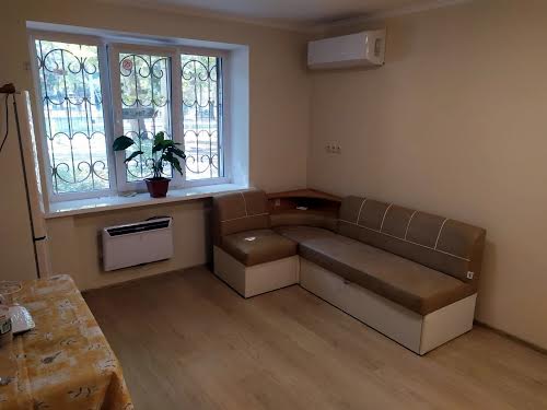 квартира по адресу Французский бульв., 33а