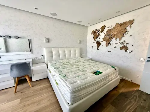 квартира за адресою Райдужна вул., 96